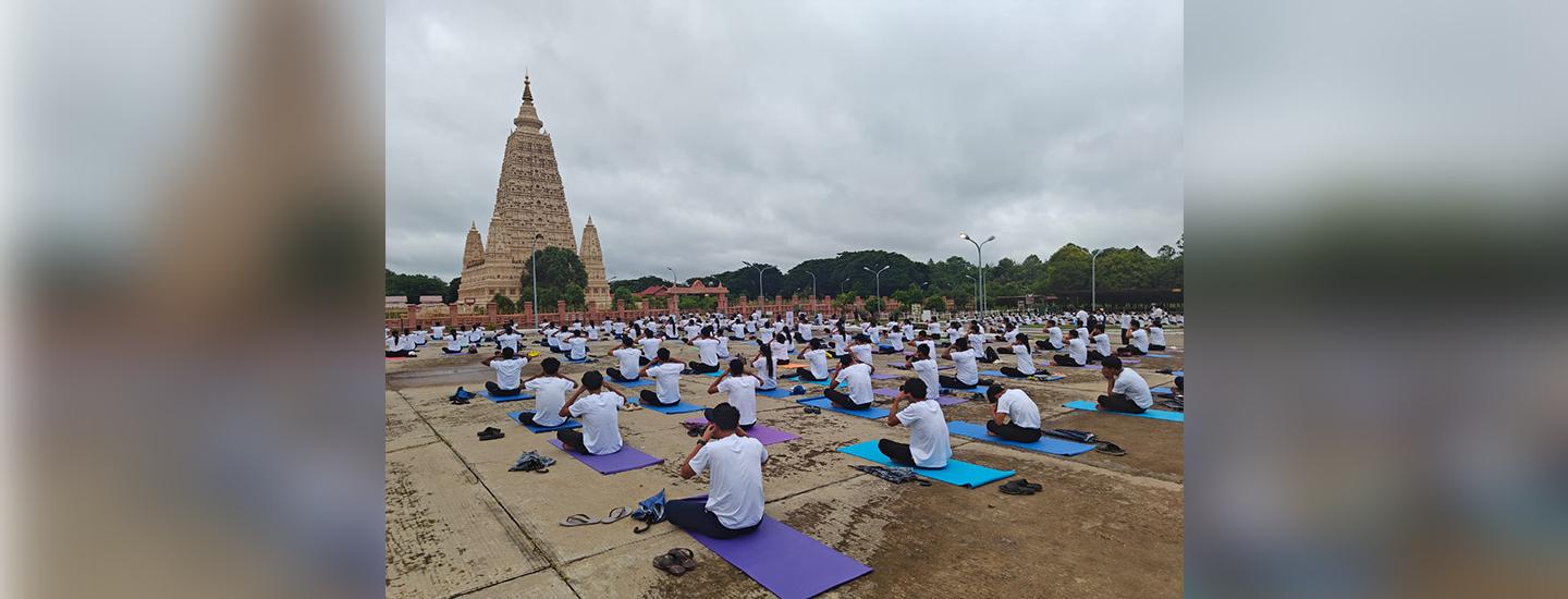  Ambassador joined Deputy Prime Minister and Foreign Minister U Than Swe at the Yoga session organised at Naypyitaw’s Maha Bodhi complex which was attended by over 250 Myanmar officials on 15 June 2025